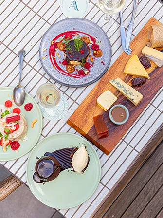 Contact - TheAlcott_OurStorySlider_0003_IM